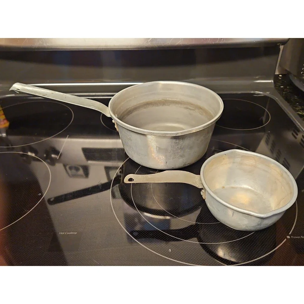 Set of 2 Vintage Wear-Ever Pots Sizes #50 & #2032 Farmhouse Decor Camping Gear